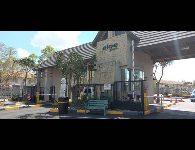 3 BEDROOM PROPERTY TO RENT IN GREENSTONE HILL
